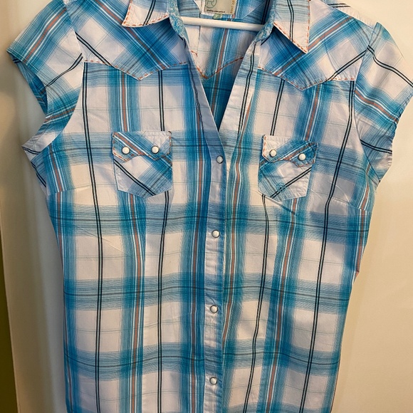 Women’s Cap Sleeve Shirt from Roper - Picture 1 of 5